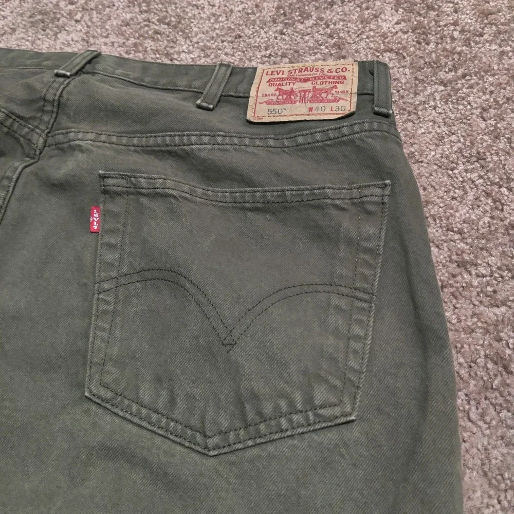 Vintage Levi's 550 Relaxed Fit Jeans Mens 33 x 30 Brown Denim Y2K